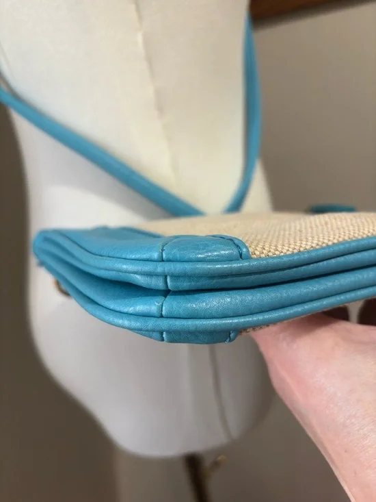 Fossil Blue Leather Cream Canvas Crossbody Shoulder Bag Purse Gold Hardware - Picture 5 of 9